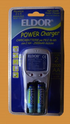Зарядно устройство CHARGER for Battery 2xAA R6