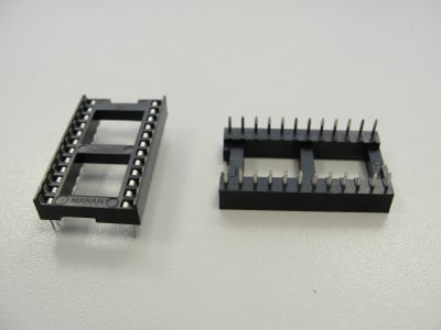 Цокъл  24pins 15,24mm