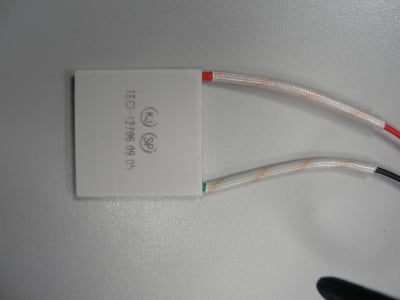 Термоелектр. елемент на Пелтие TEC1-12706 40x40