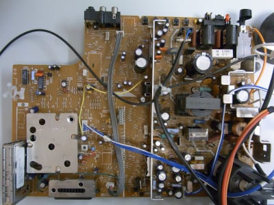 TV CHASSIS TNP8EE007 TX-21JTP3
