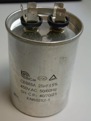 Кондензатор 25MF 450V AC  50 60HZ CBB65A