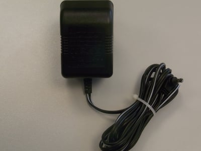Адаптер  с трансформатор 6V 300mA