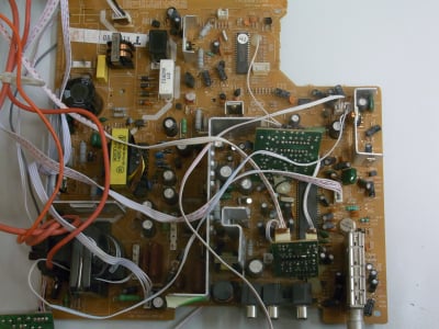 Платка TV CHASSIS TH-2183F1
