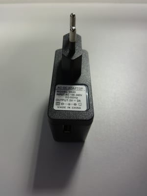 Адаптер ADAPT.AC/DC YL-0520 5V 2A