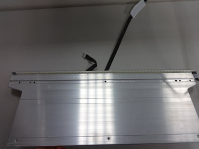 37\'\' 6916L1088A 6920L-0001C LED