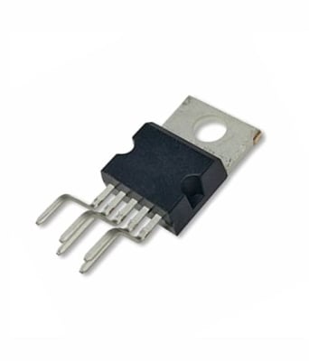 Интегрална схема  DP704C