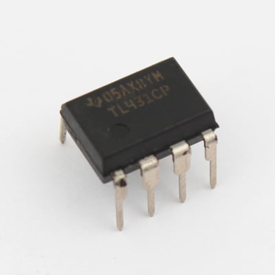 Интегрална схема TL431CP DIP-8