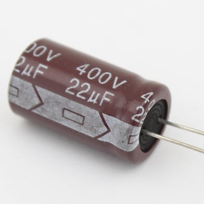 Кондензатор електр.22MF 400V  105\'C