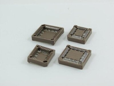 Цокъл 20pins PLCC SMD