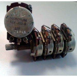 Потенциометър  4x500Kohm Линеен