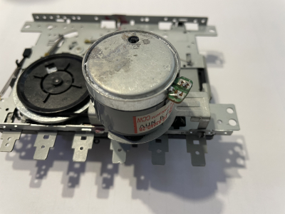 Механизъм за касетъчен плейър с бутони под прав ъгъл + 12V DC мотор