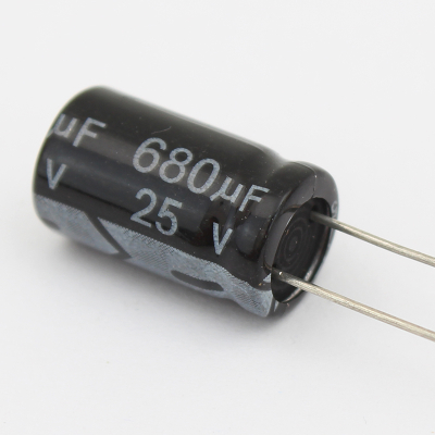 Кондензатор електр. 680MF 25V 105\'C