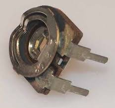 Потенциометър  TRIMMER POTENTIOMETER 100R BG HORIZONTAL