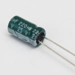 Кондензатор електр. 220MF 25V 105\'C